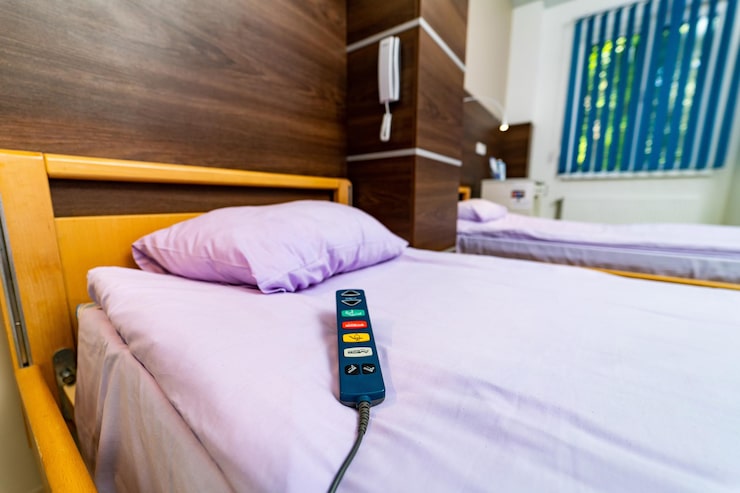 How-to-Choose-the-Right-Electric-Bed-Manufacturer-in-India-for-Long-Term-Care
