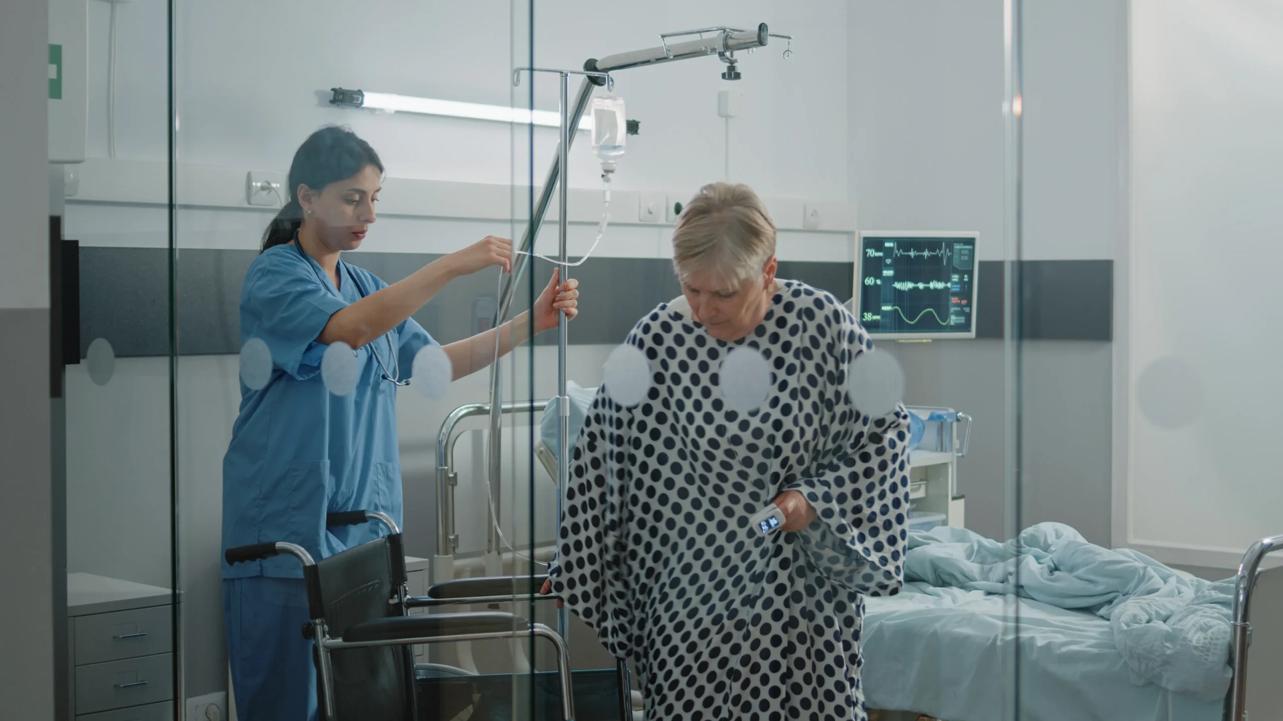 how-to-safely-transfer-a-patient-in-and-out-of-an-adjustable-bed